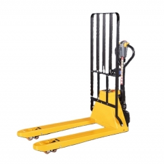 TRANSPALETA EL�CTRICA 2000KGS CON RESPALDO